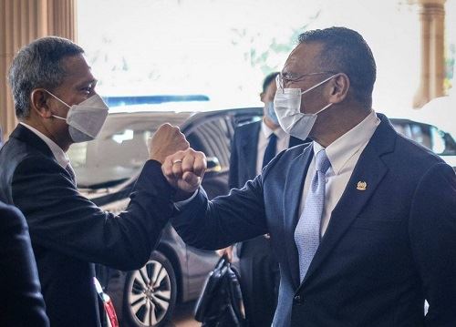 焦点新闻：我国和新加坡将互相承认疫苗接种证书！