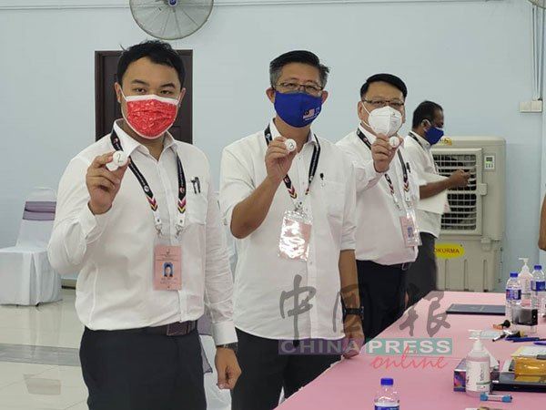 焦点新闻: 甲州选举引爆多角混战