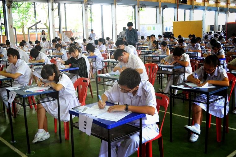 焦点新闻：统考教师学士课程”