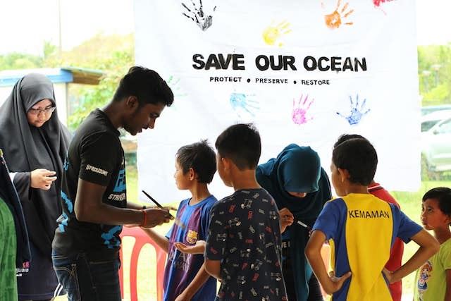 this 23-year-old marine biology graduate is a 2021 commonwealth youth awards finalist 