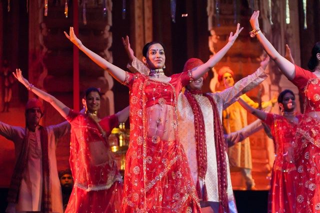 here are all the things you can do for deepavali and halloween at central i-city shopping centre this month