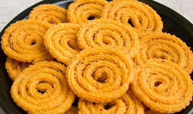 you know deepavali is near when your mother starts nagging about these 7 things