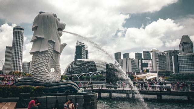 5 reasons why pursuing higher education in singapore is actually a pretty good idea