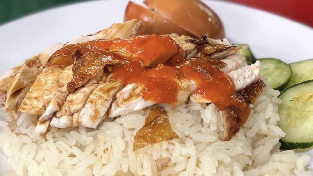 meet the person who has been eating chicken rice for the past 450 days!