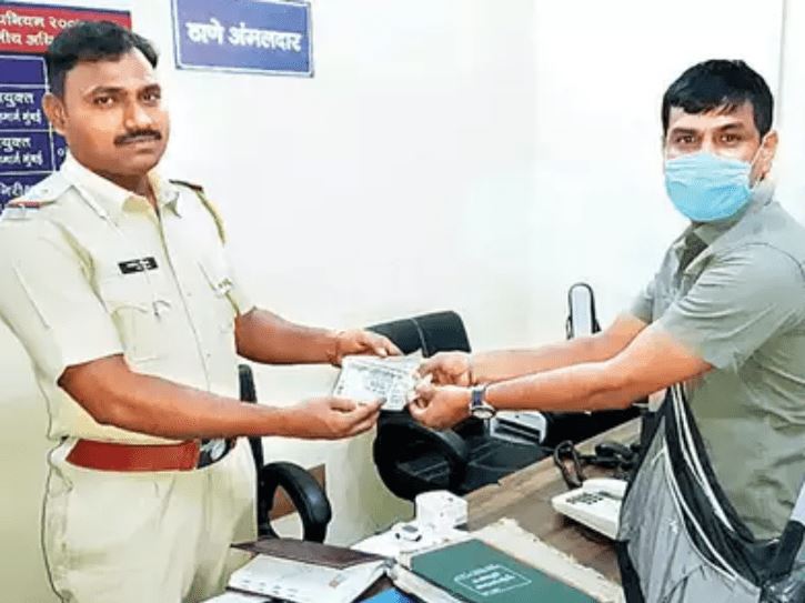 lost wallet returned to owner by police after 14 years!