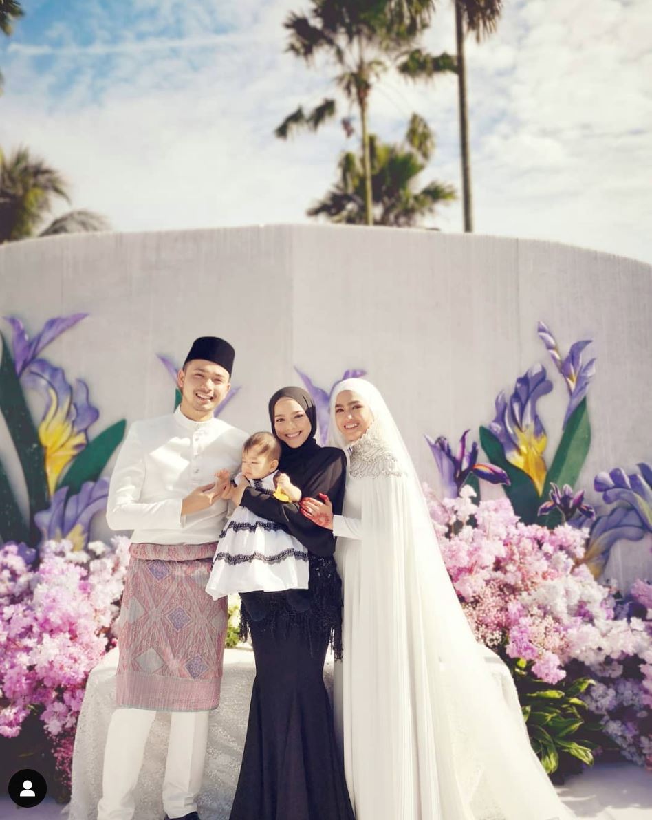 tahniah! elfira loy sah bergelar isteri kepada khairol faris anuar