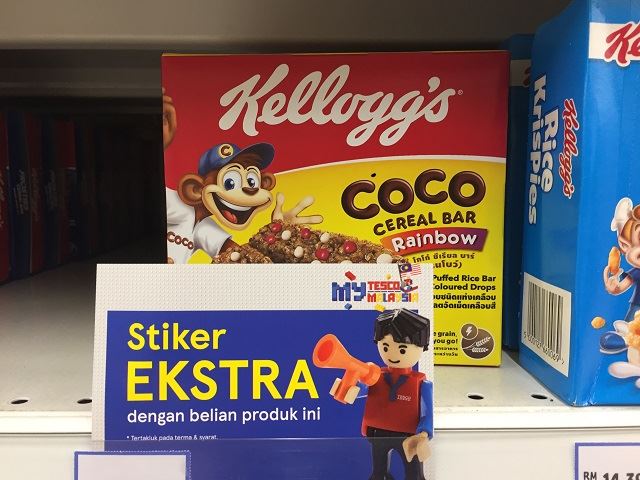 tesco sesak dengan pelanggan yang tak nak lepaskan barangan hot edisi terhad!