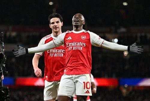 eze fires arsenal to derby victory