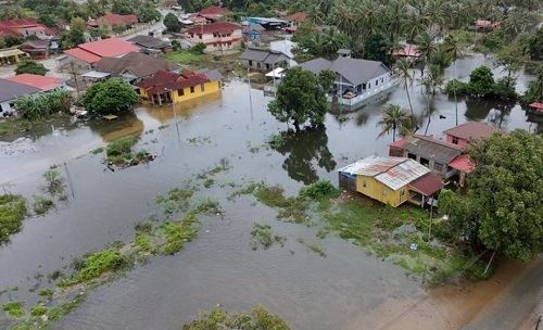 kelantan told to brace for flooding