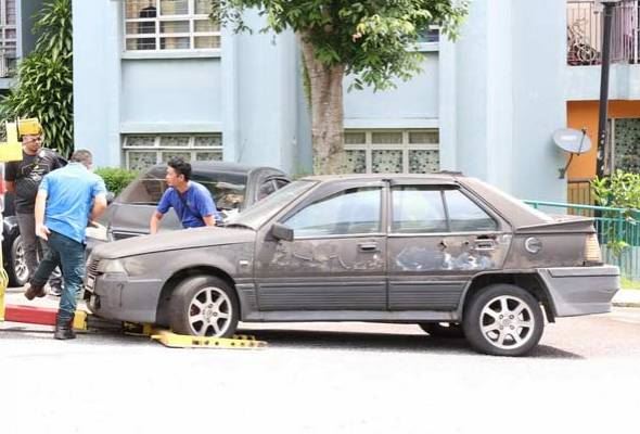 govt launches cash-for-clunkers scheme