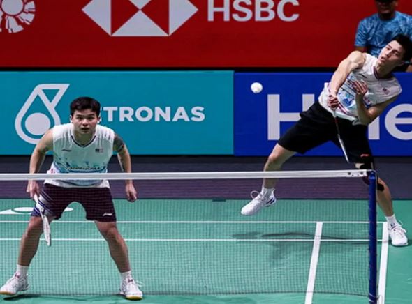 another shuttler gets online threats