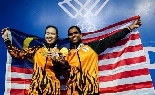 pearly and thinaah deliver the gold in bangkok