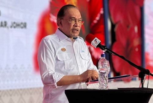 pm launches national month, jalur gemilang campaigns