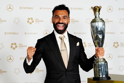 salah wins pfa player of the year prize
