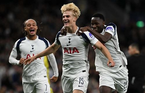 lucky spurs win ucl opener