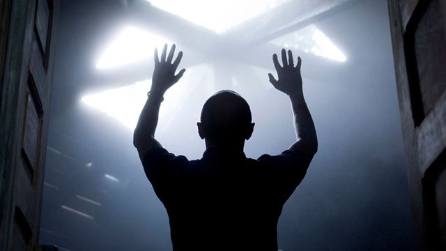 Lepas Diculik Alien, Lelaki Dakwa Ia Punca Dia Bercerai, Hilang Kerja