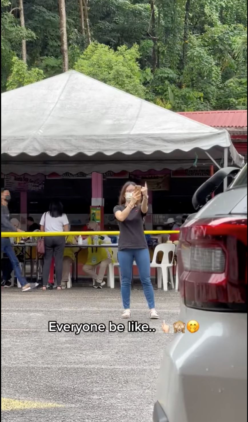 bermacam gaya rakyat malaysia kongsi gambar selfie selepas mengundi tarik tumpuan ramai