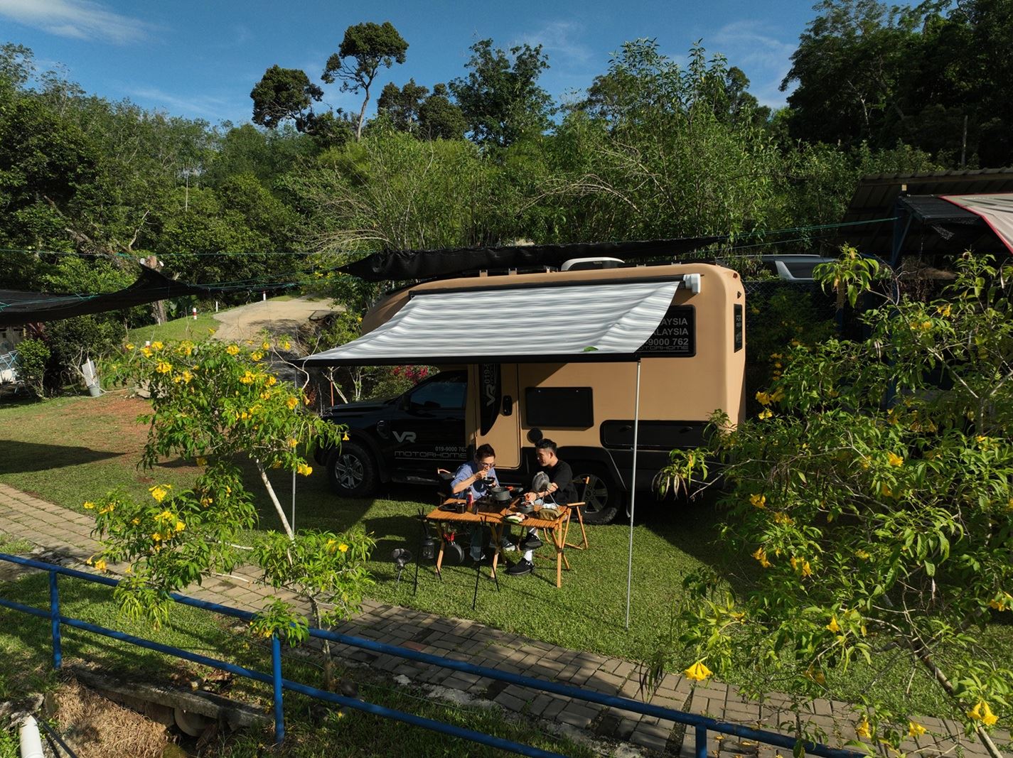 astro《带个伴去旅行》| 阿贤携培永展开“穷得有风”之旅！