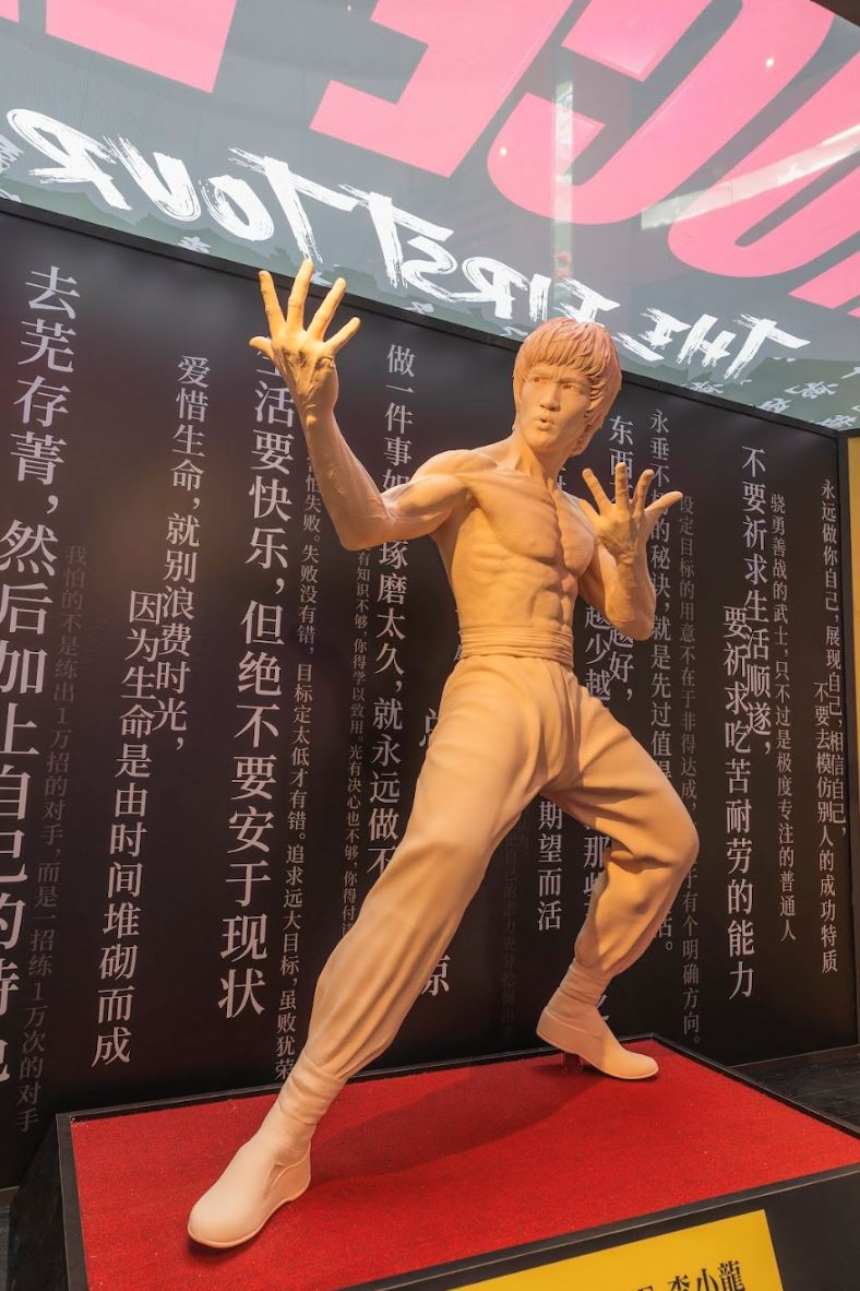 李小龙特展空降云顶世界!2.5米铜像首度海外亮相!