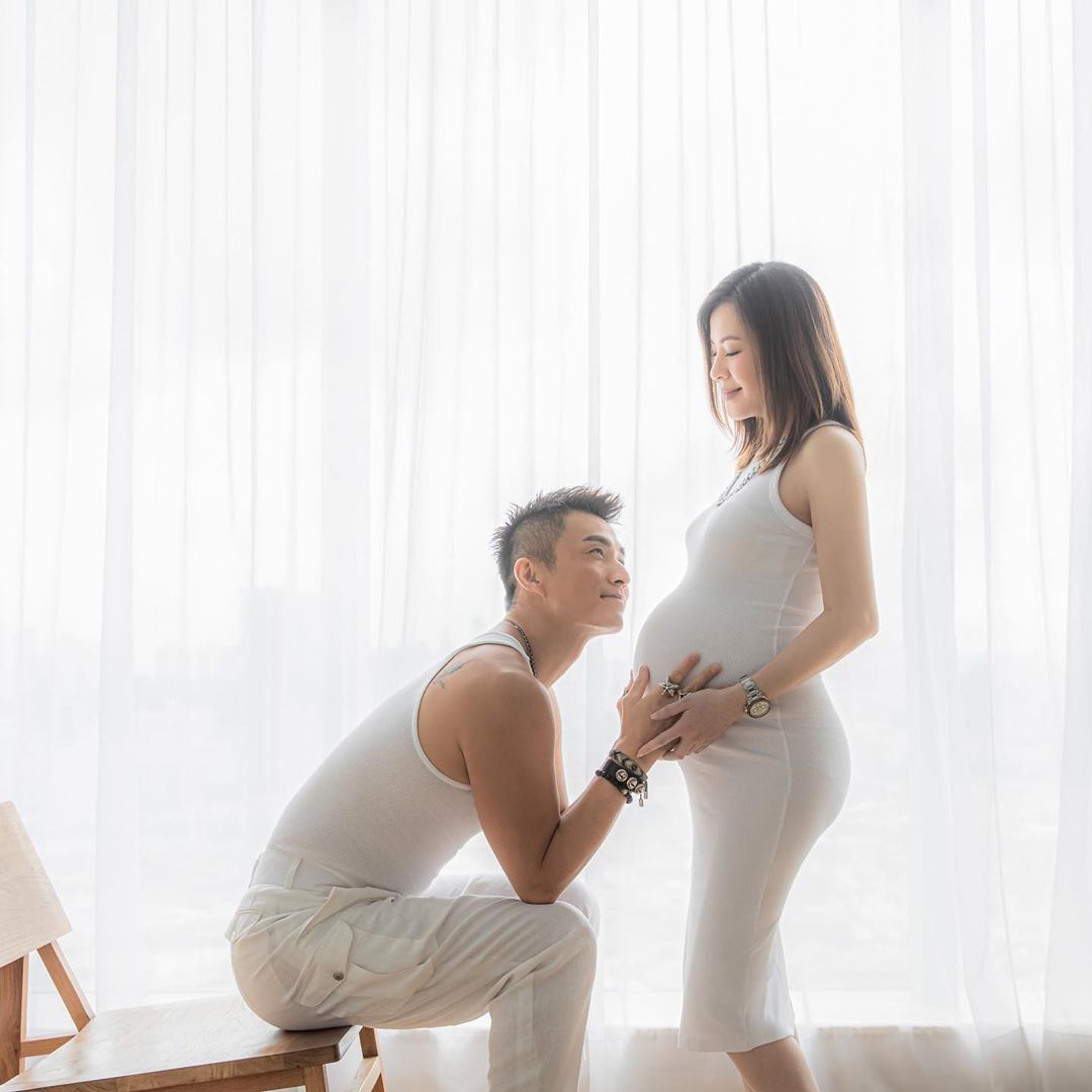 【多图】陈山聪太太晒大肚写真照！抚摸肚子画面感超幸福！
