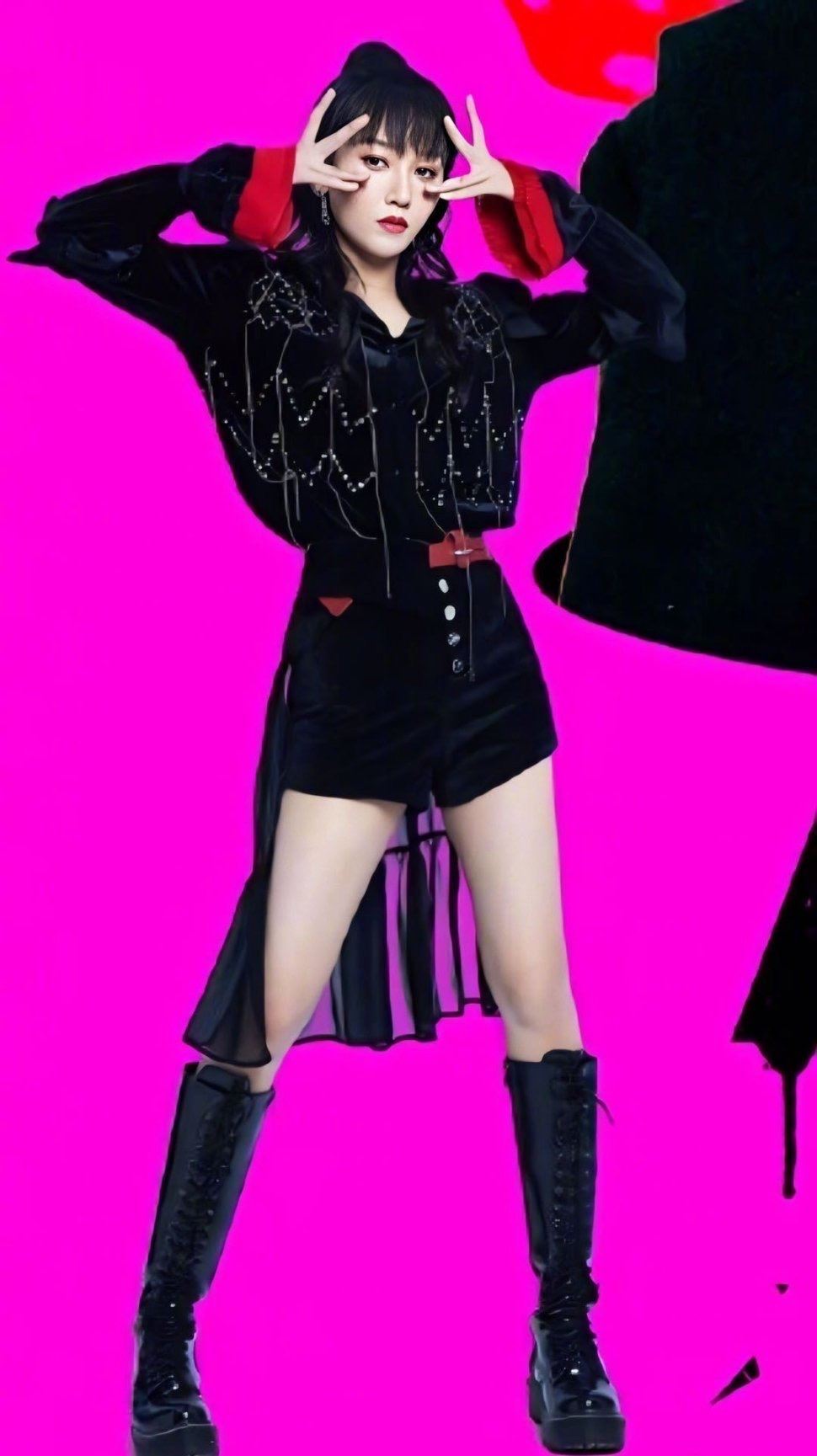 《青春有你2》刘雨昕长发照曝光！跟一名大马网红撞脸！