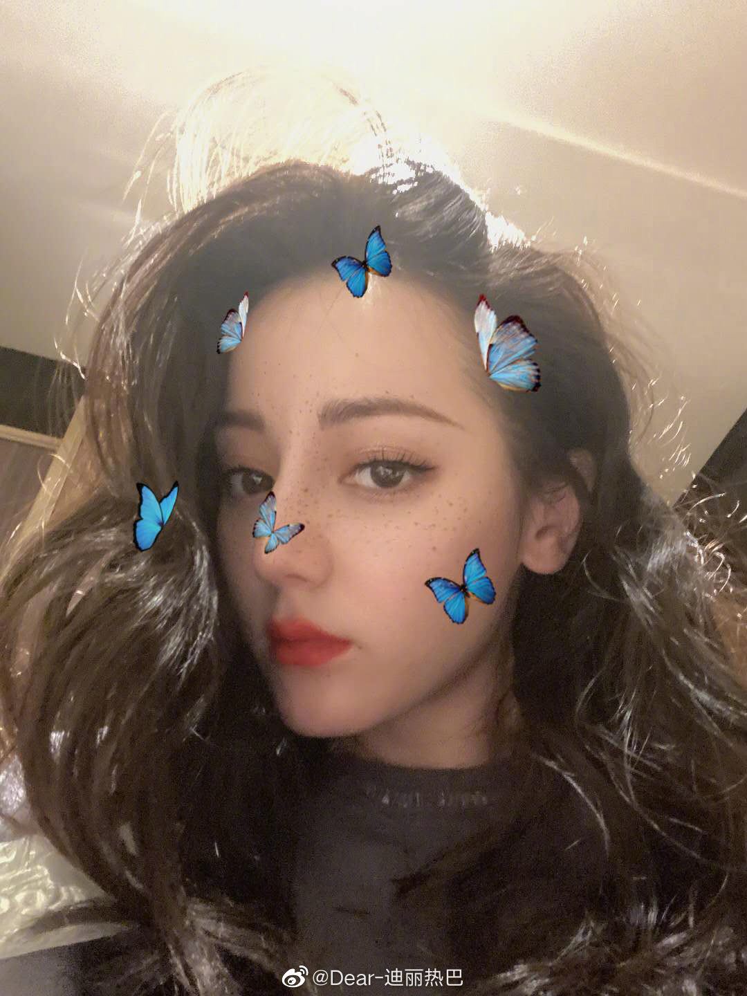 【多图】迪丽热巴派7千万粉丝福利，晒18张自拍大玩滤镜！