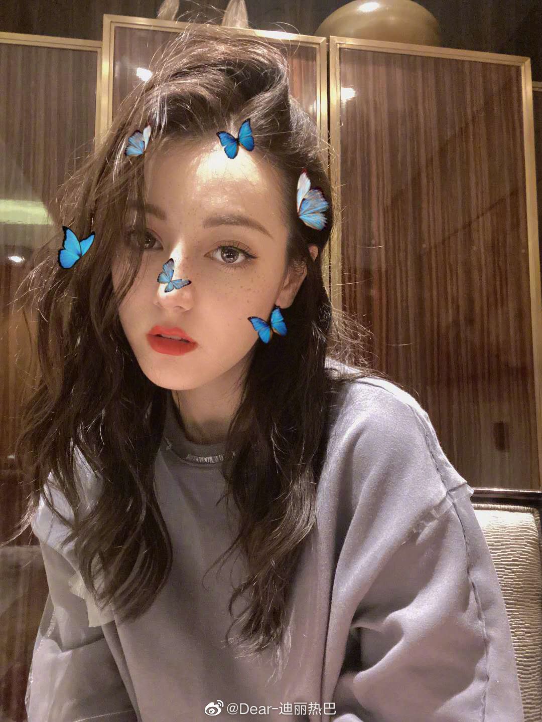 【多图】迪丽热巴派7千万粉丝福利，晒18张自拍大玩滤镜！