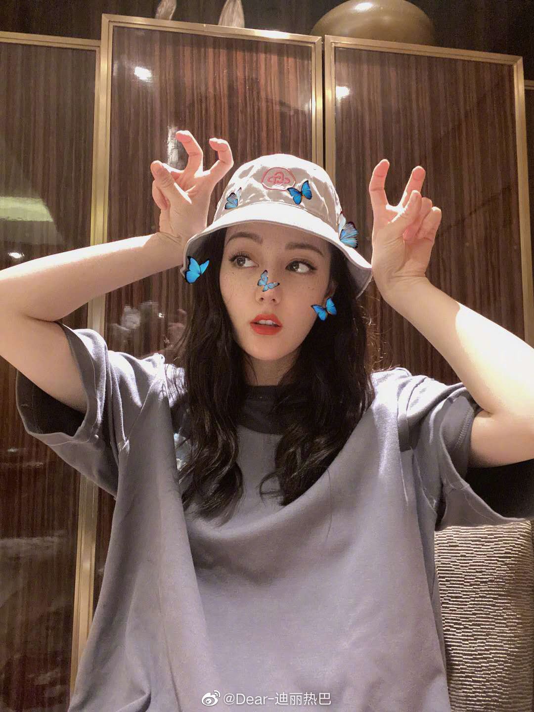 【多图】迪丽热巴派7千万粉丝福利，晒18张自拍大玩滤镜！