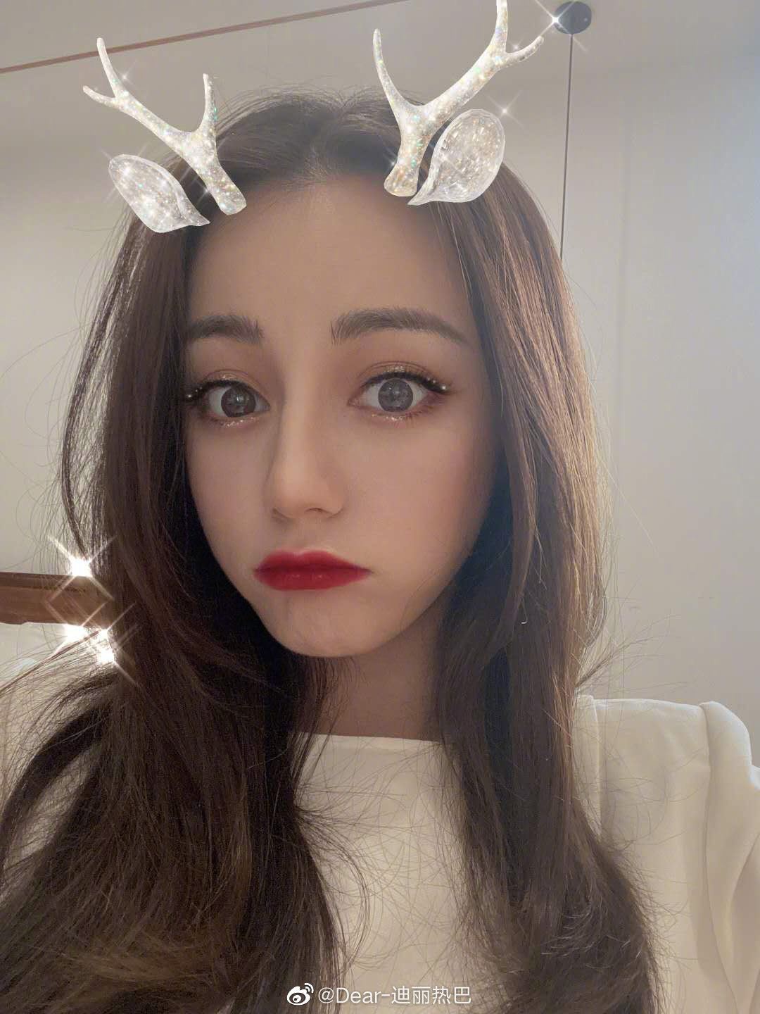 【多图】迪丽热巴派7千万粉丝福利，晒18张自拍大玩滤镜！