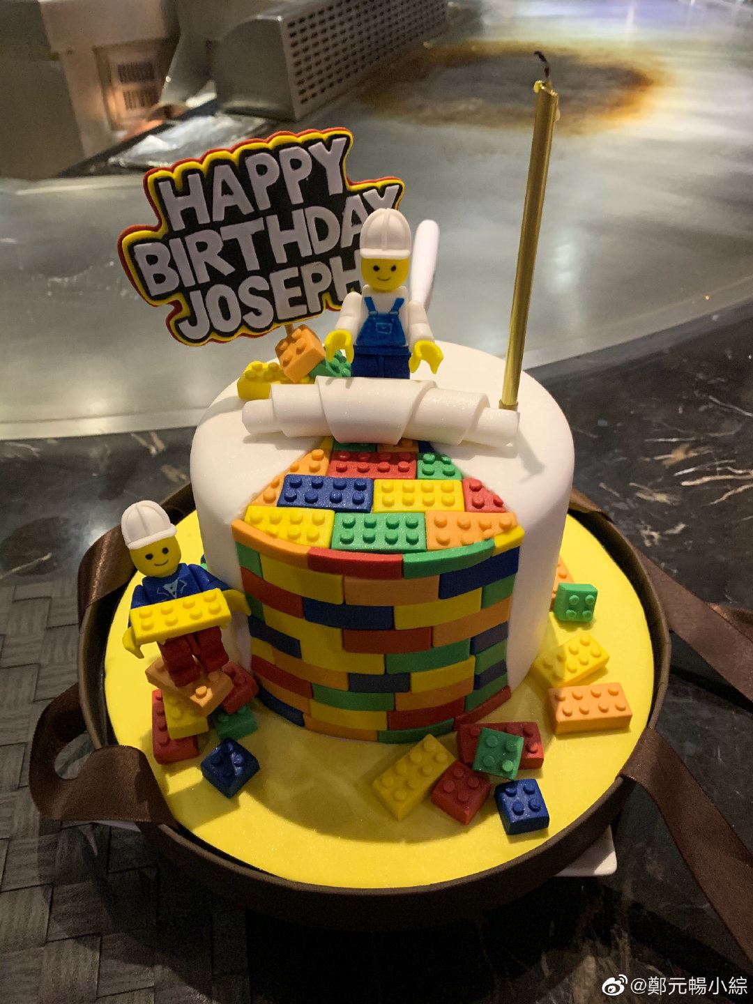 圈内好友为郑元畅庆生，他惊呆：真的有被吓到的生日趴！