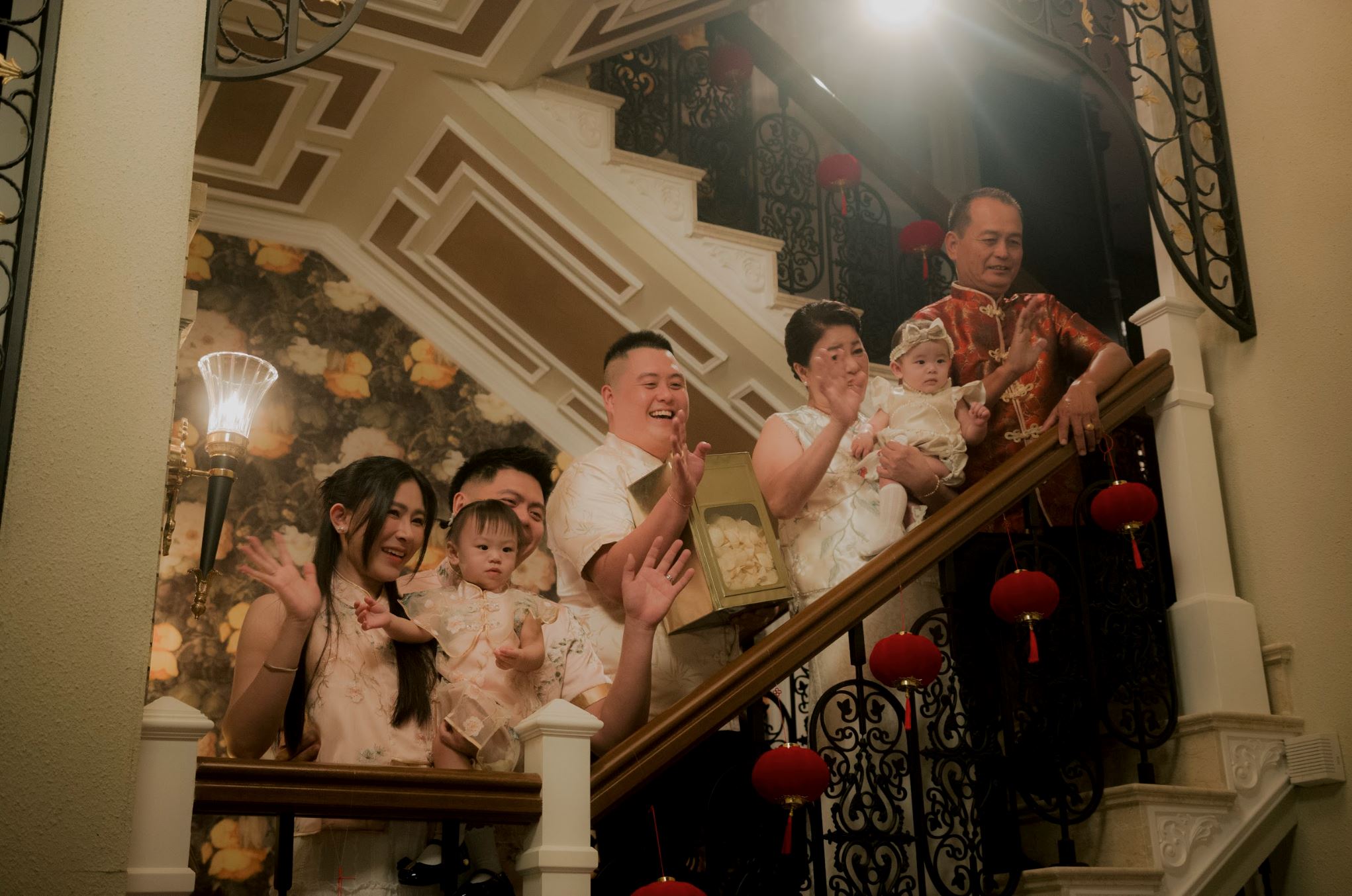 韩晓嗳新年单曲《小妹祝你发大财》上线！从救灾英雄到新年“小妹”演绎多元温情！