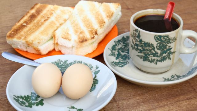 10 local food combos that malaysians reveal are their favourite