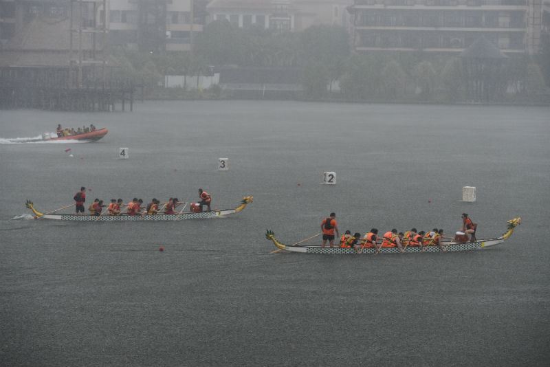 get into a dragon boat for charity!