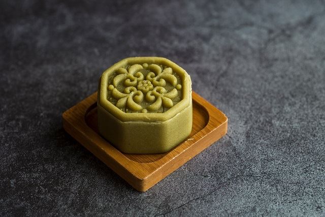 what does your favourite mooncake flavour tell you about your personality?