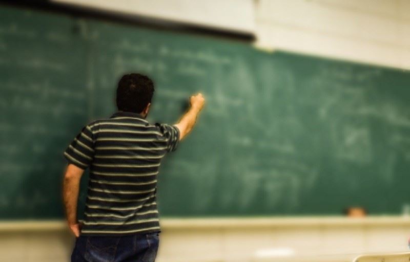 this english teacher’s england very powderful