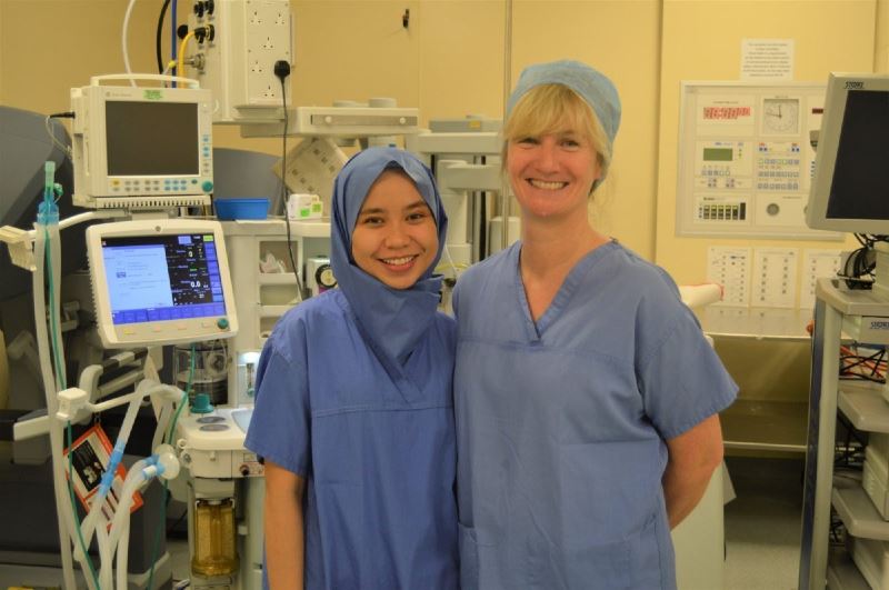 malaysian doctor invented united kingdom’s first disposable sterile hijab!
