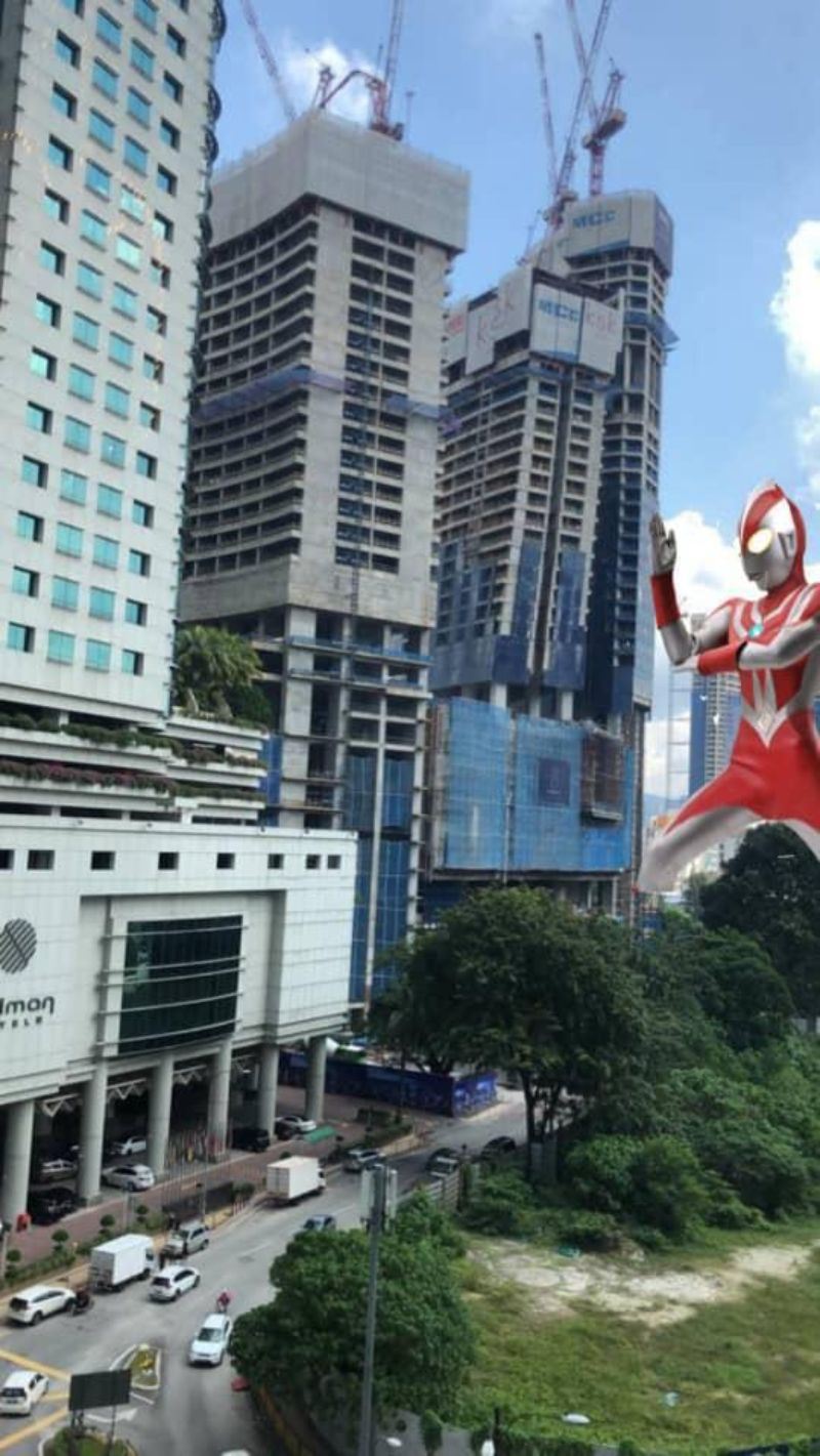 jangan panic, it’s just the leaning tower of kuala lumpur