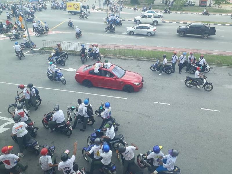 spm students took the party to the streets
