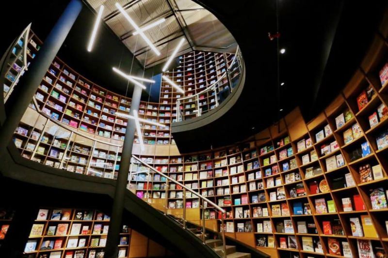 bookworms can get lost in this tunnel