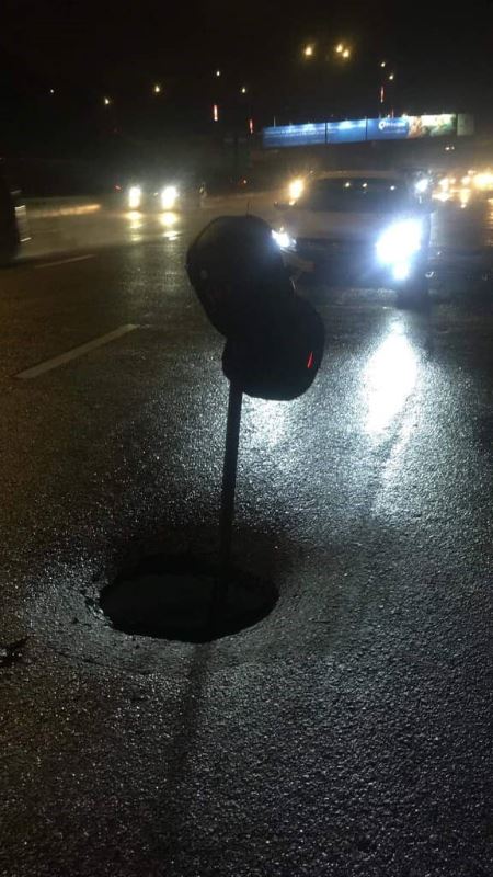 this is why you were stuck on the sprint highway this morning!