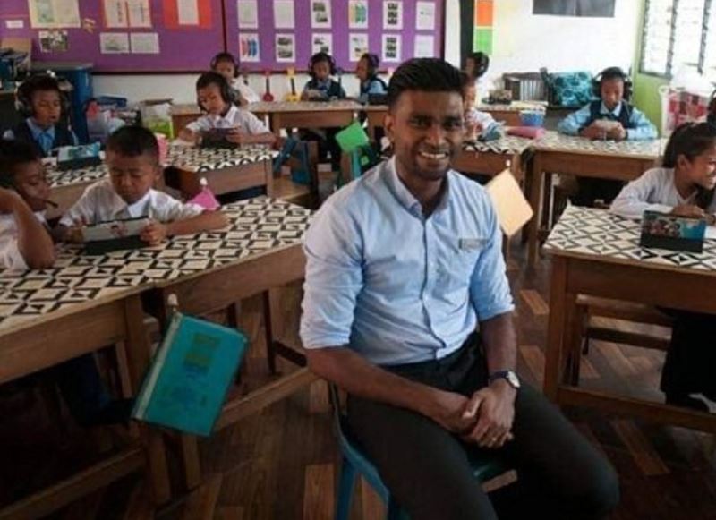 sekolah pokok - the school that comes to its students