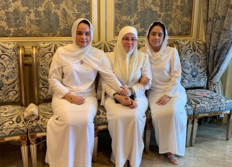 “assalamualaikum, da jia hao, eppadi irukinge vanekam”