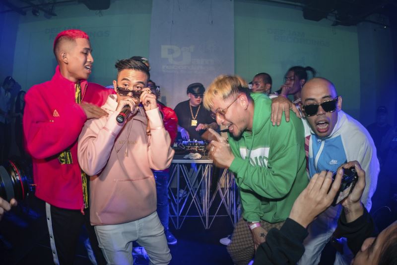 universal music group goes universal