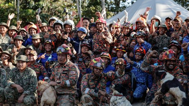 Malaysians Took To Social Media To Thank Rescuers For Their Hard Work During Batang Kali Landslide SAR Operation