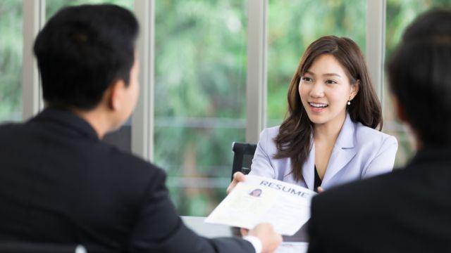 “You Came Just for the Money?” M’sian Shares Awkward Interview Moment After Asking About Pay