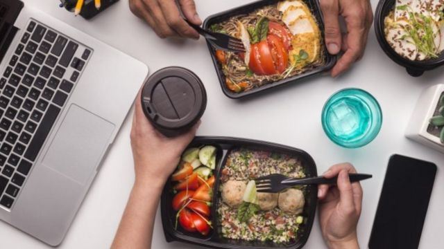 M’sian Employee Claims They Were Given a Warning Letter for Not Joining Colleagues at Lunch