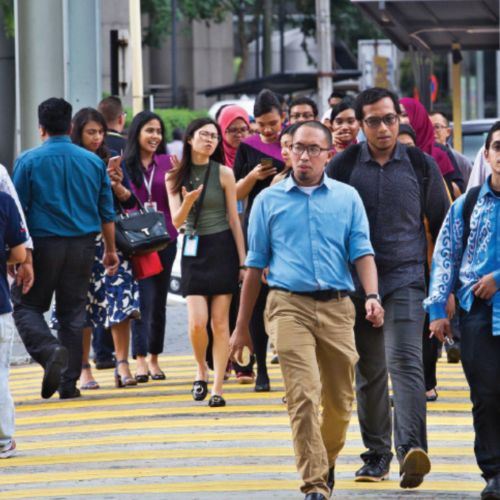 Feeling Underpaid? You’re Not Alone… Only 10% of Malaysians Earn Above RM9,200 Monthly