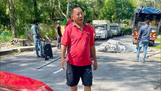 “He Calls Him Atok” Malay Family Emotional as Beloved Chinese Neighbour Moves to Seremban