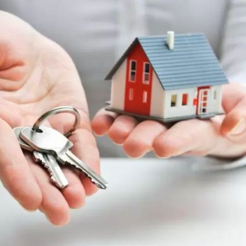 “Install Airconds Everywhere and Share the Bills?” Tenant’s Request Sparks Online Debate