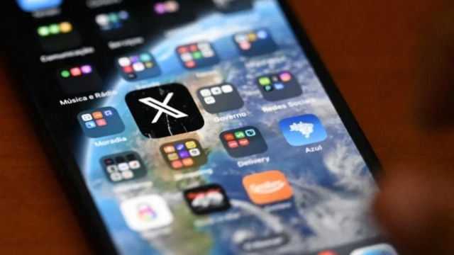 Malaysia Plans to Ban Social Media Accounts for Children Under 16 Starting 2026